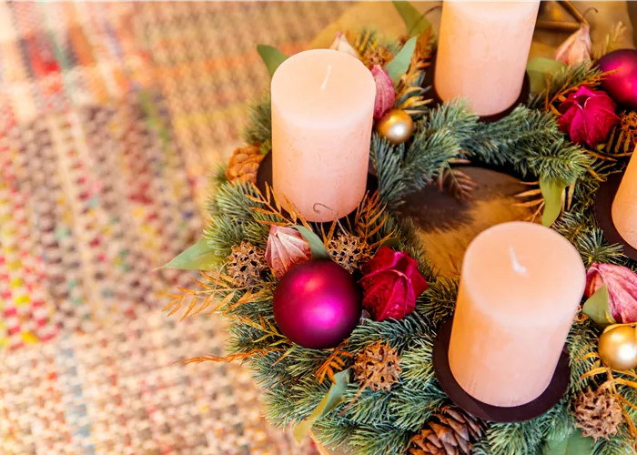 Kreative Adventszeit – Adventskranz selber machen Kreative Adventszeit – Adventskranz selber machen